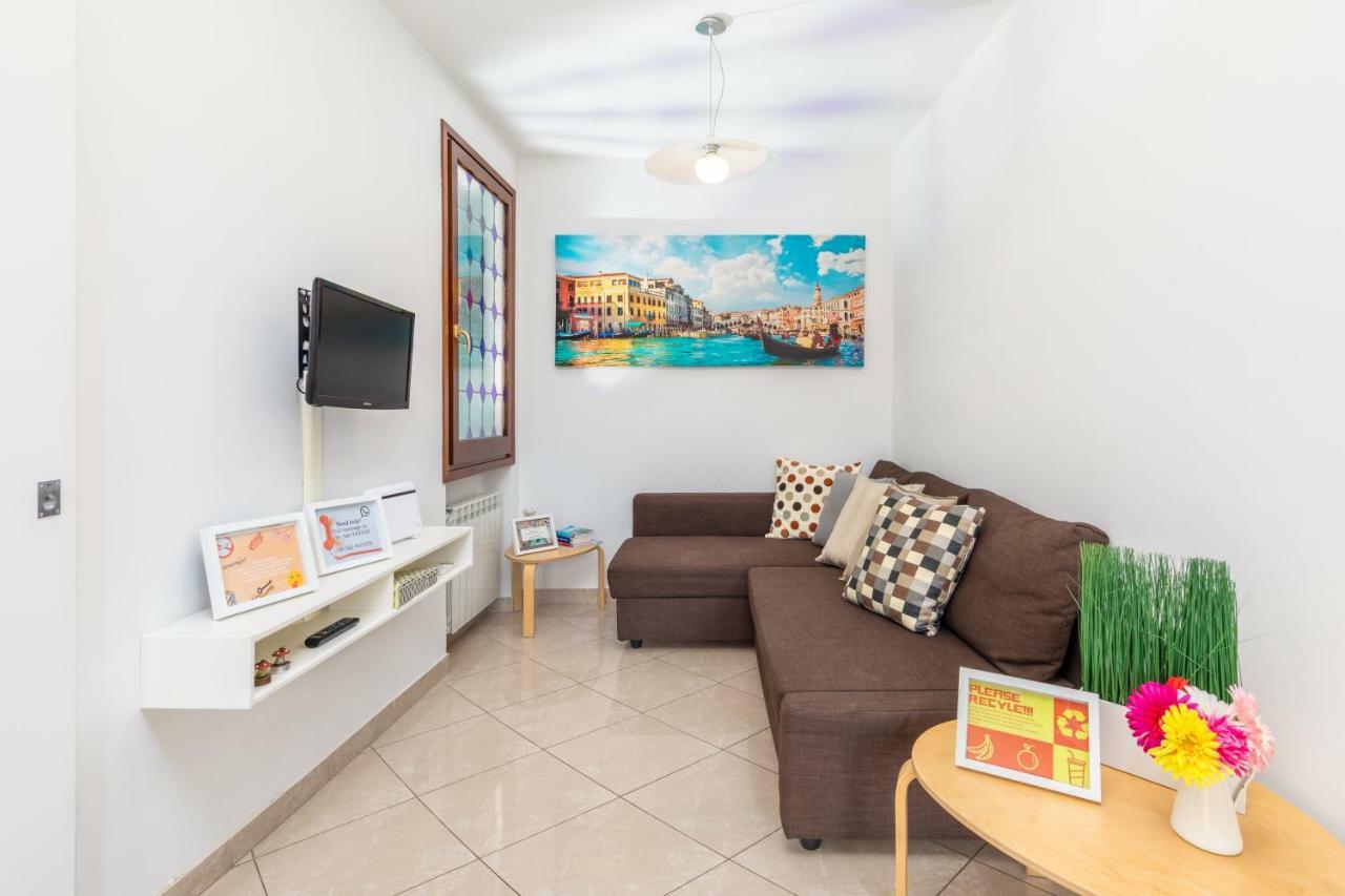 Convenient In * Venecia